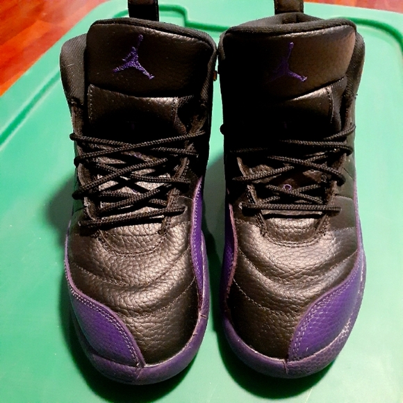 Jordan 12 Retro field purple, size 3Y, black/purple